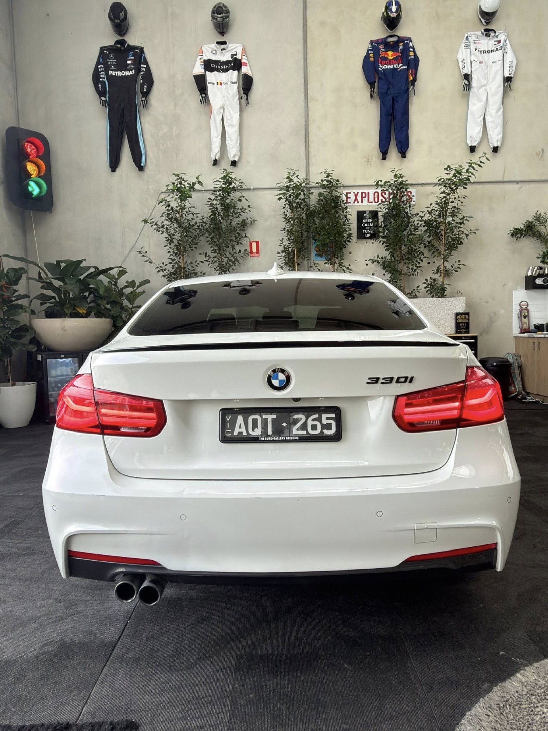 2017 BMW 330i M Sport — rear, 330i badge and M Sport diffuser