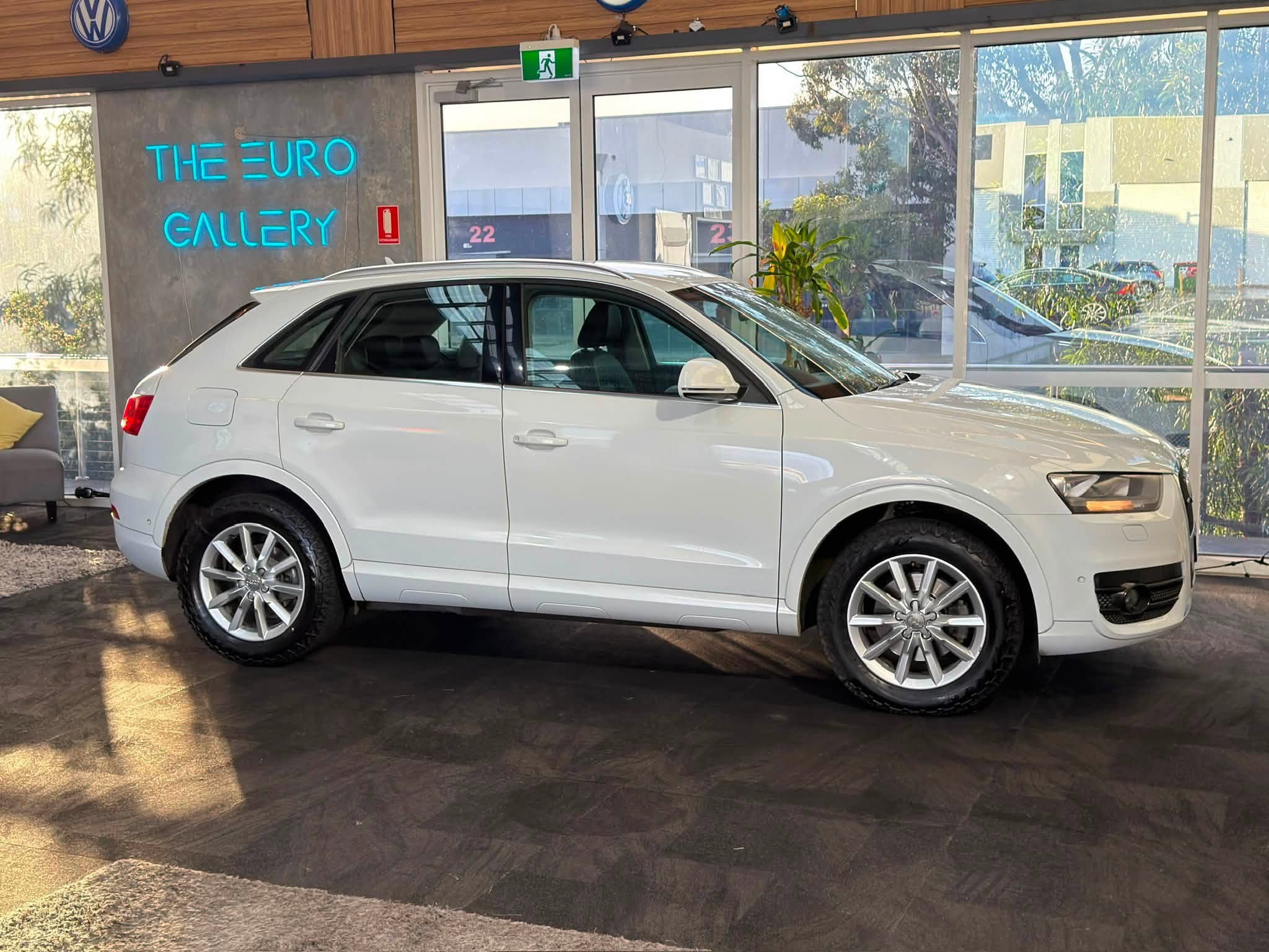 2014 Audi Q3 TDI Quattro (All wheel drive) 2.0ltr Turbo Diesel.. — photo 2