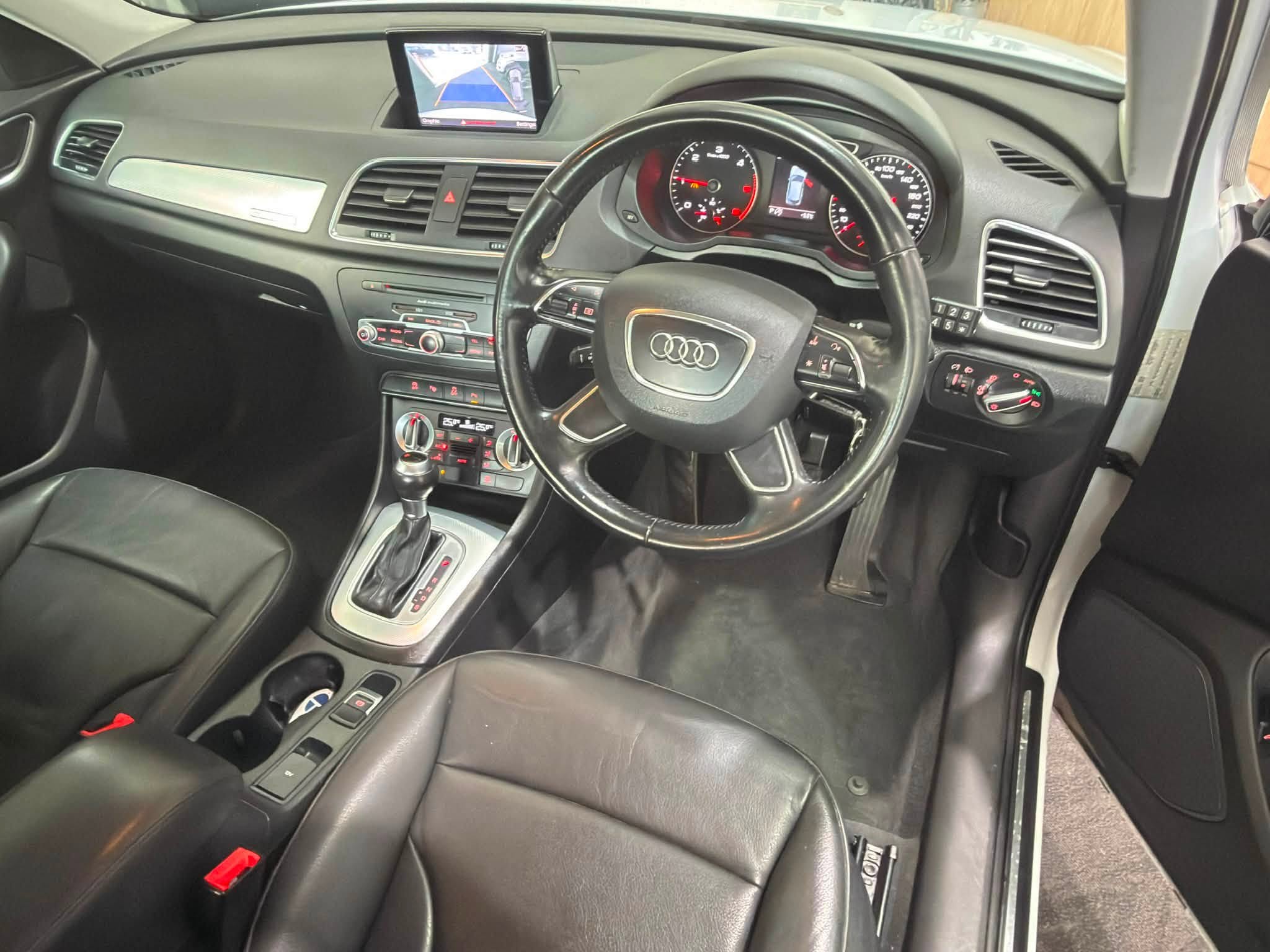 2014 Audi Q3 TDI Quattro (All wheel drive) 2.0ltr Turbo Diesel.. — photo 6