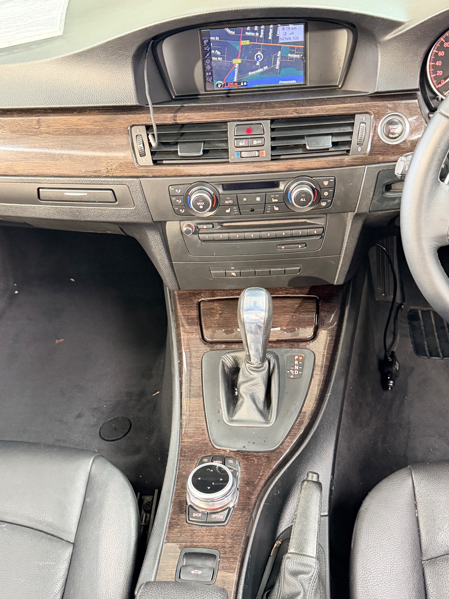 2012 BMW 320d convertible in Space grey — photo 15