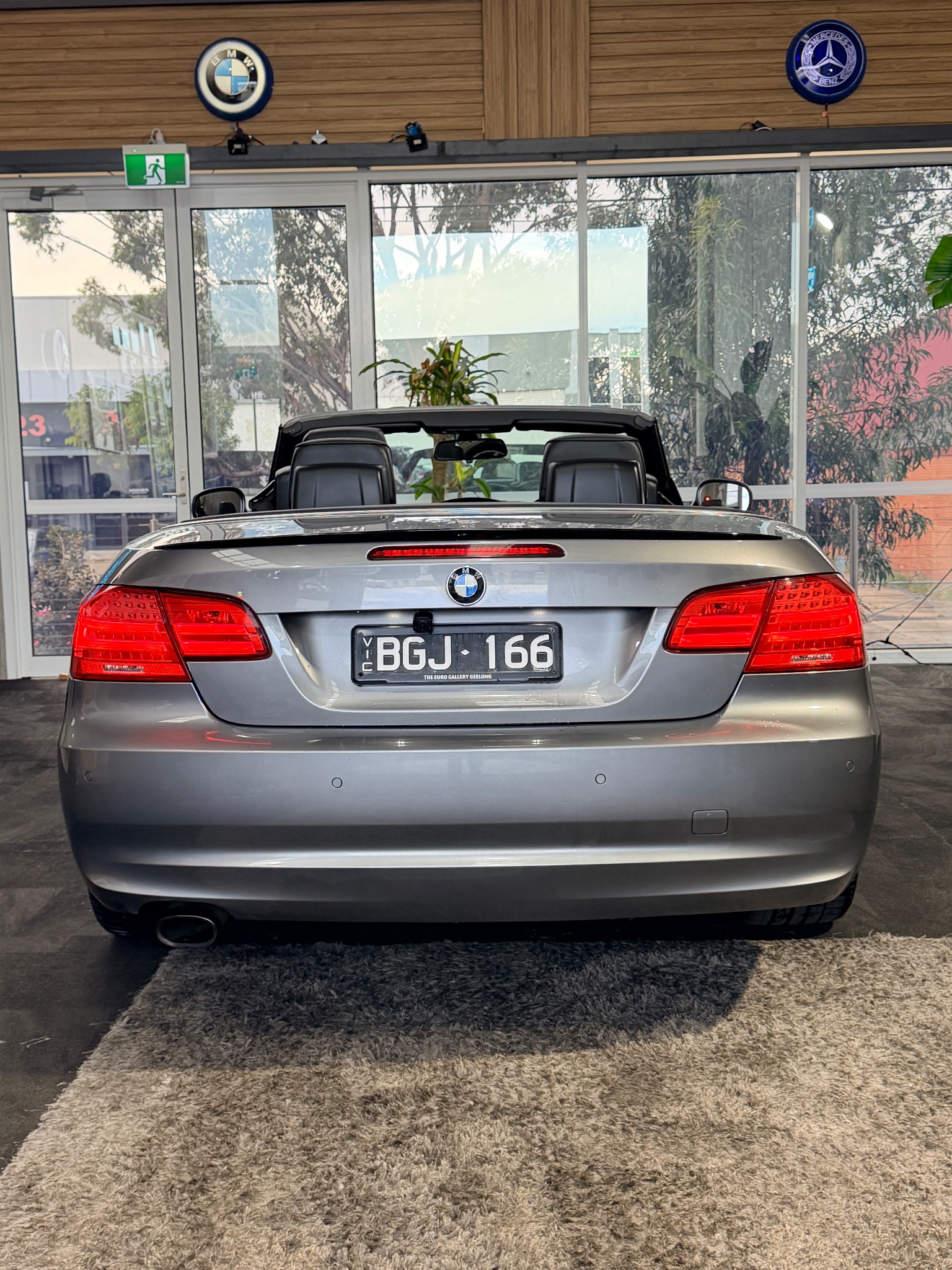 2012 BMW 320d convertible in Space grey — photo 13