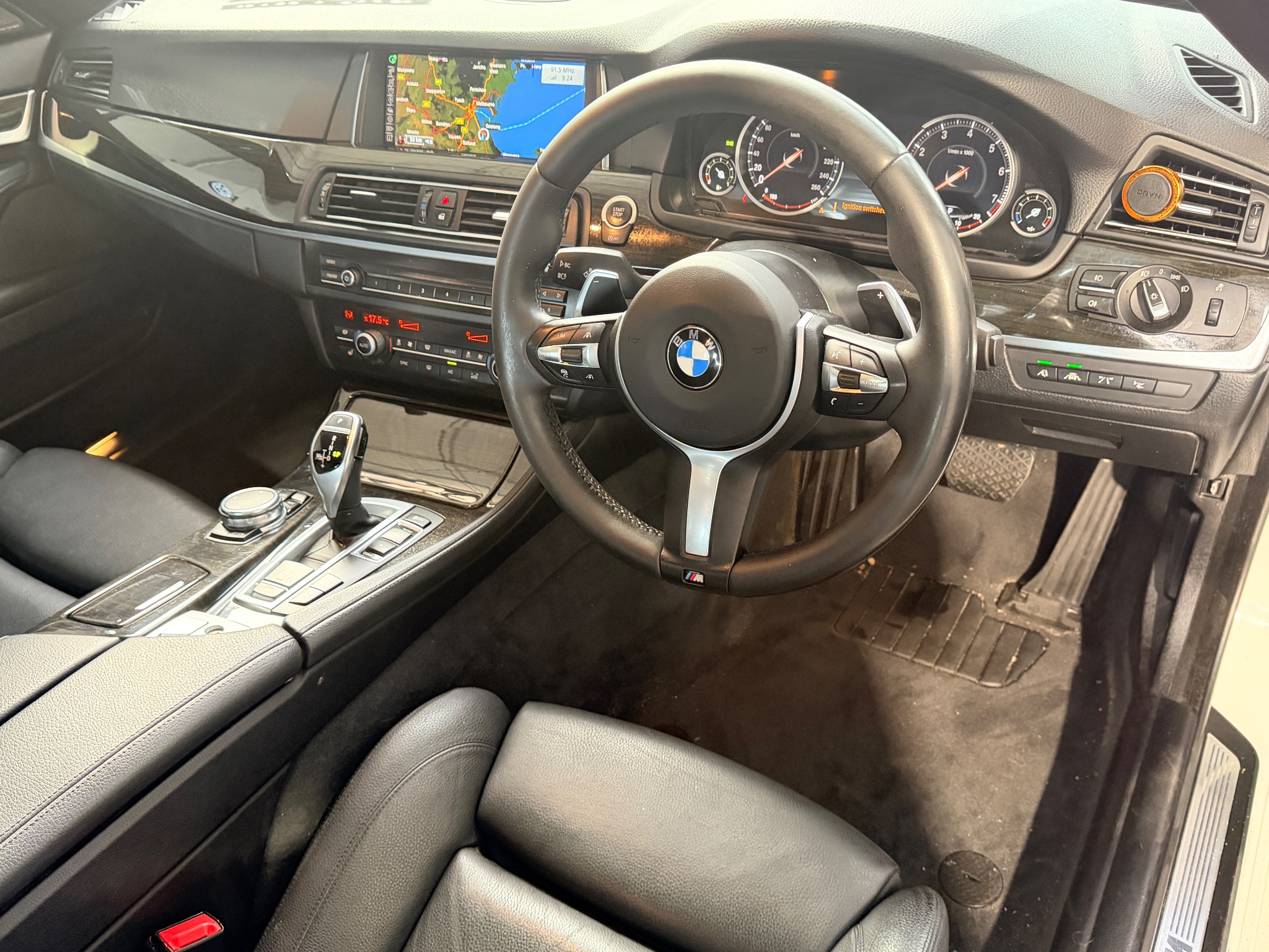 2016 BMW 528i M Sport LCI in White — photo 8