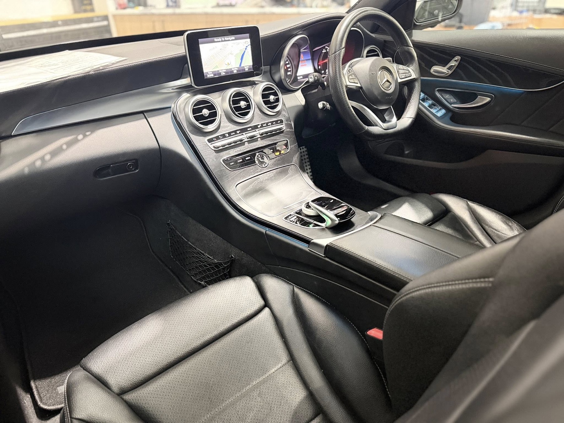 2017 Mercedes-Benz C200 AMG Pack in Charcoal — photo 6