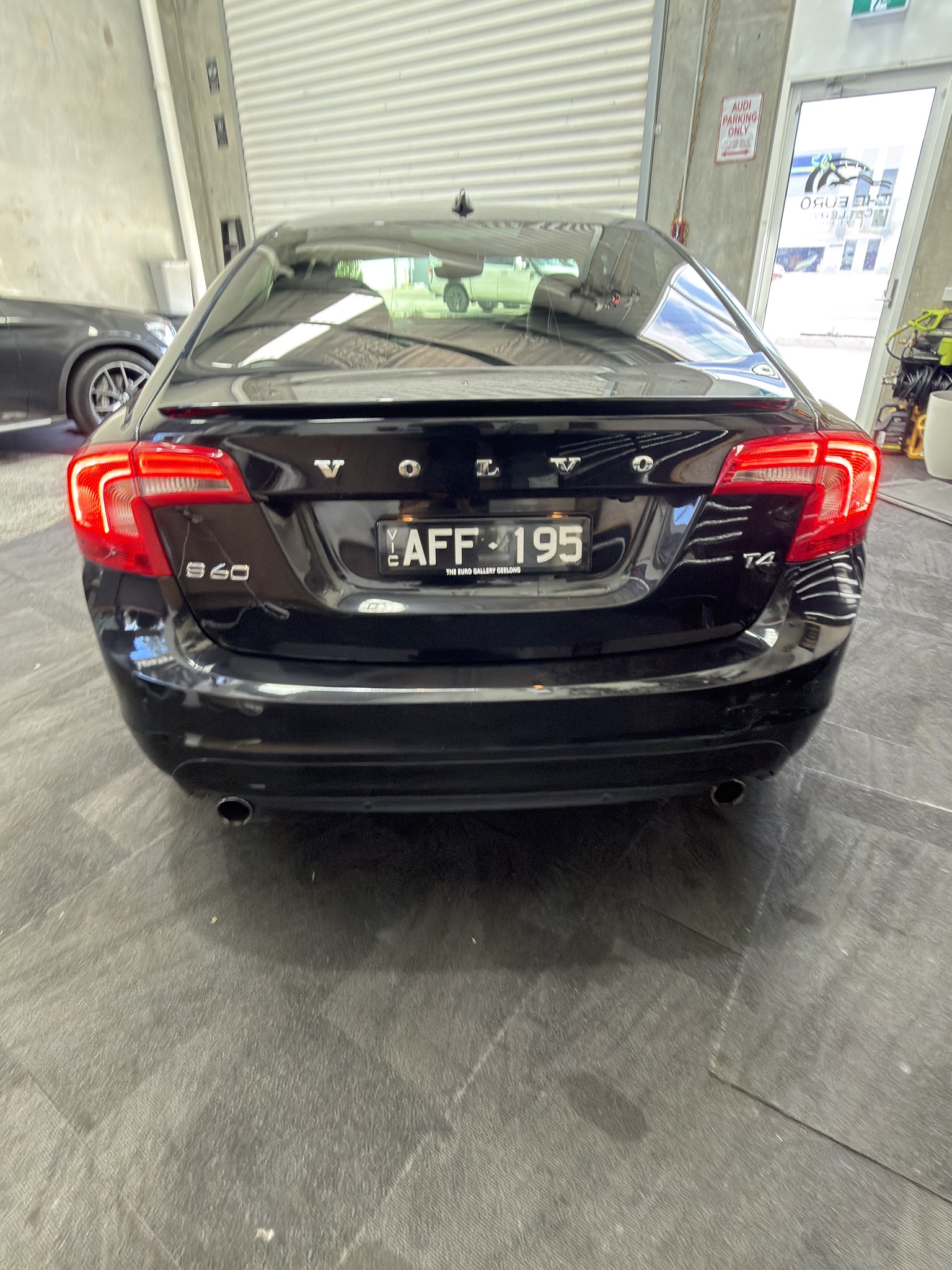 2015 Volvo S60 in Black — photo 3