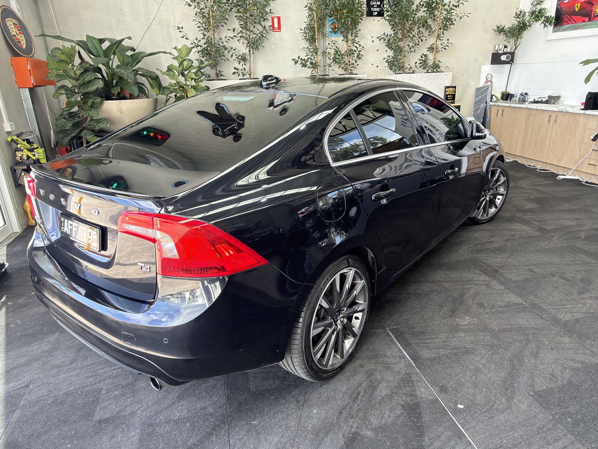 2015 Volvo S60 in Black — photo 6