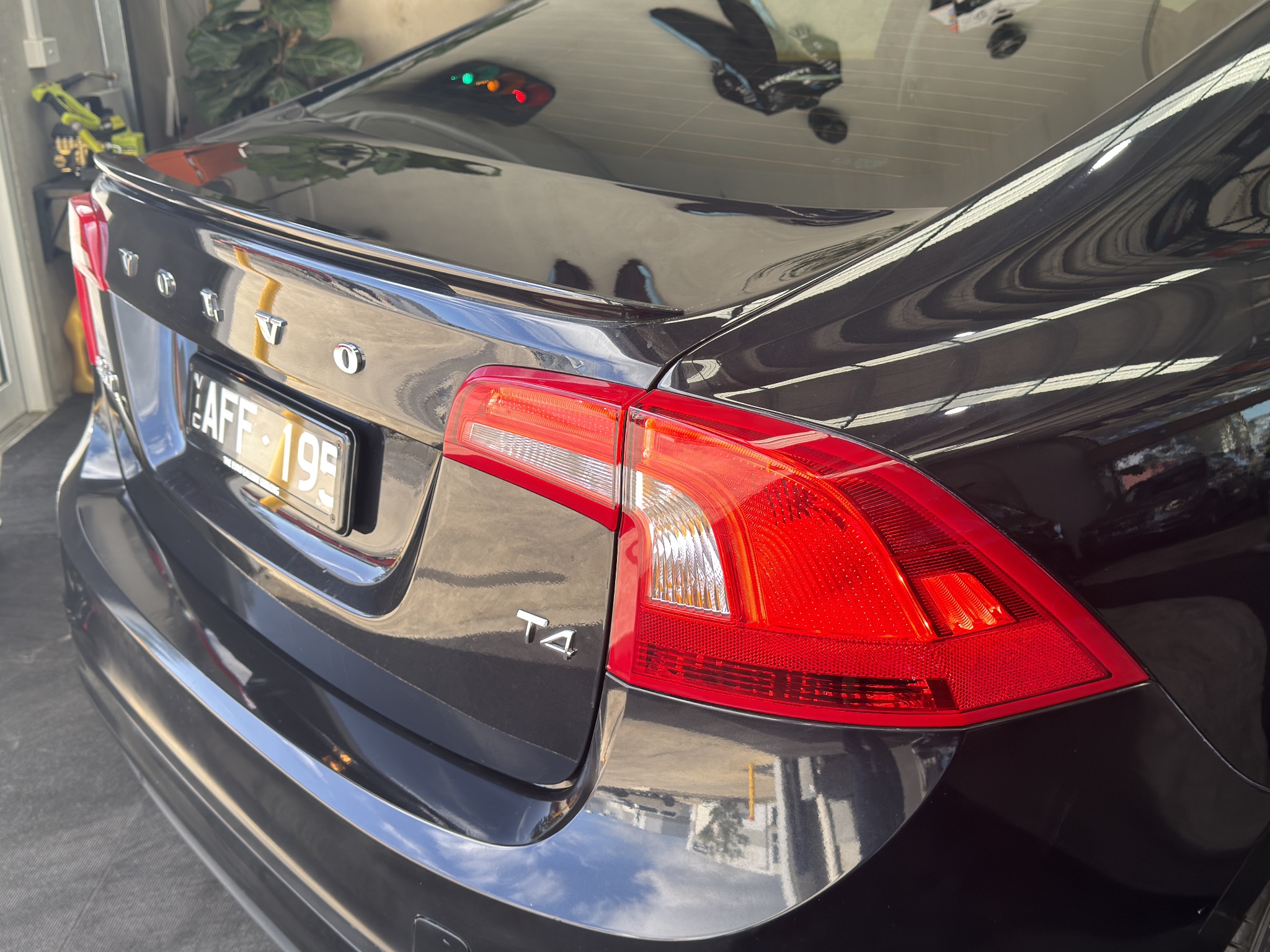 2015 Volvo S60 in Black — photo 7