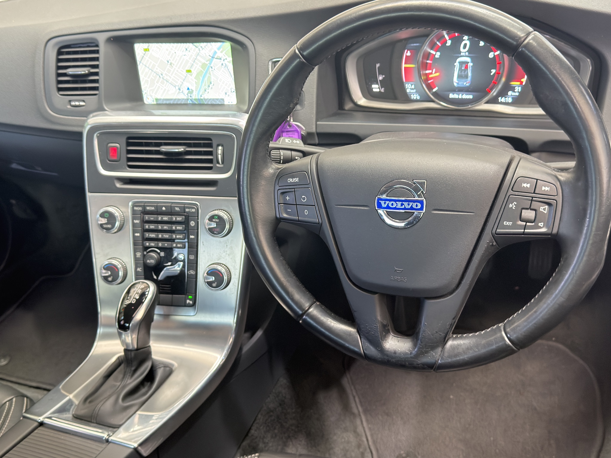2015 Volvo S60 in Black — photo 10