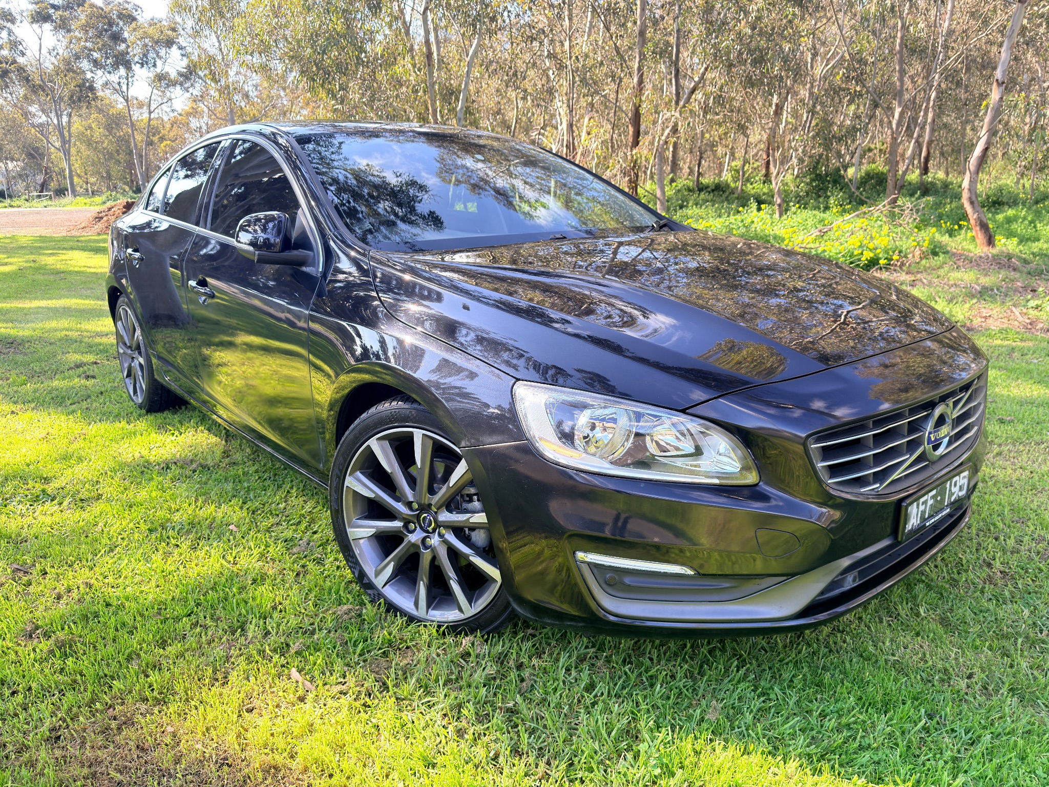 2015 Volvo S60 in Black