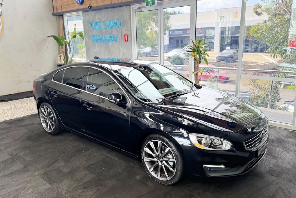 2015 Volvo S60 in Black — photo 13