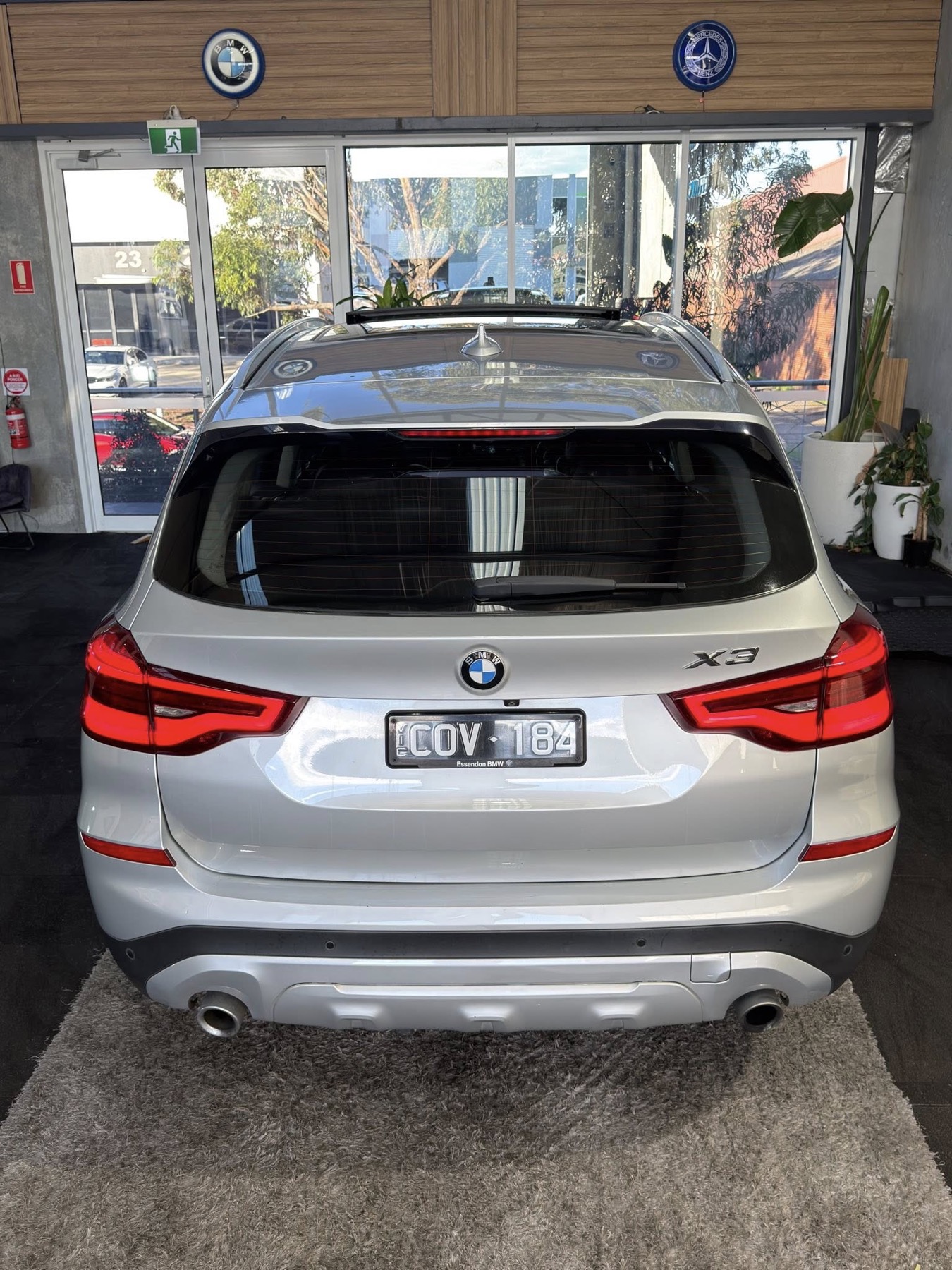 BMW X3 xDrive30i in Metallic Silver — photo 3