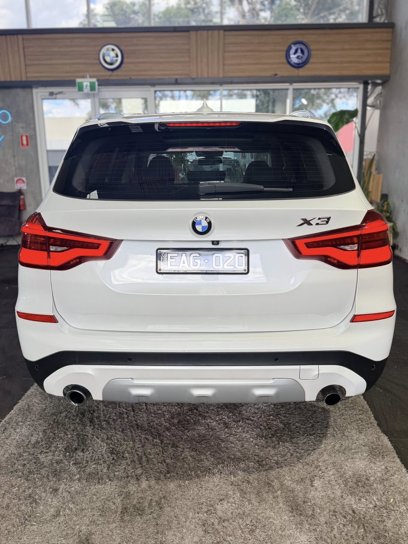 2019 BMW X3 sDrive20i in Metallic White — photo 4